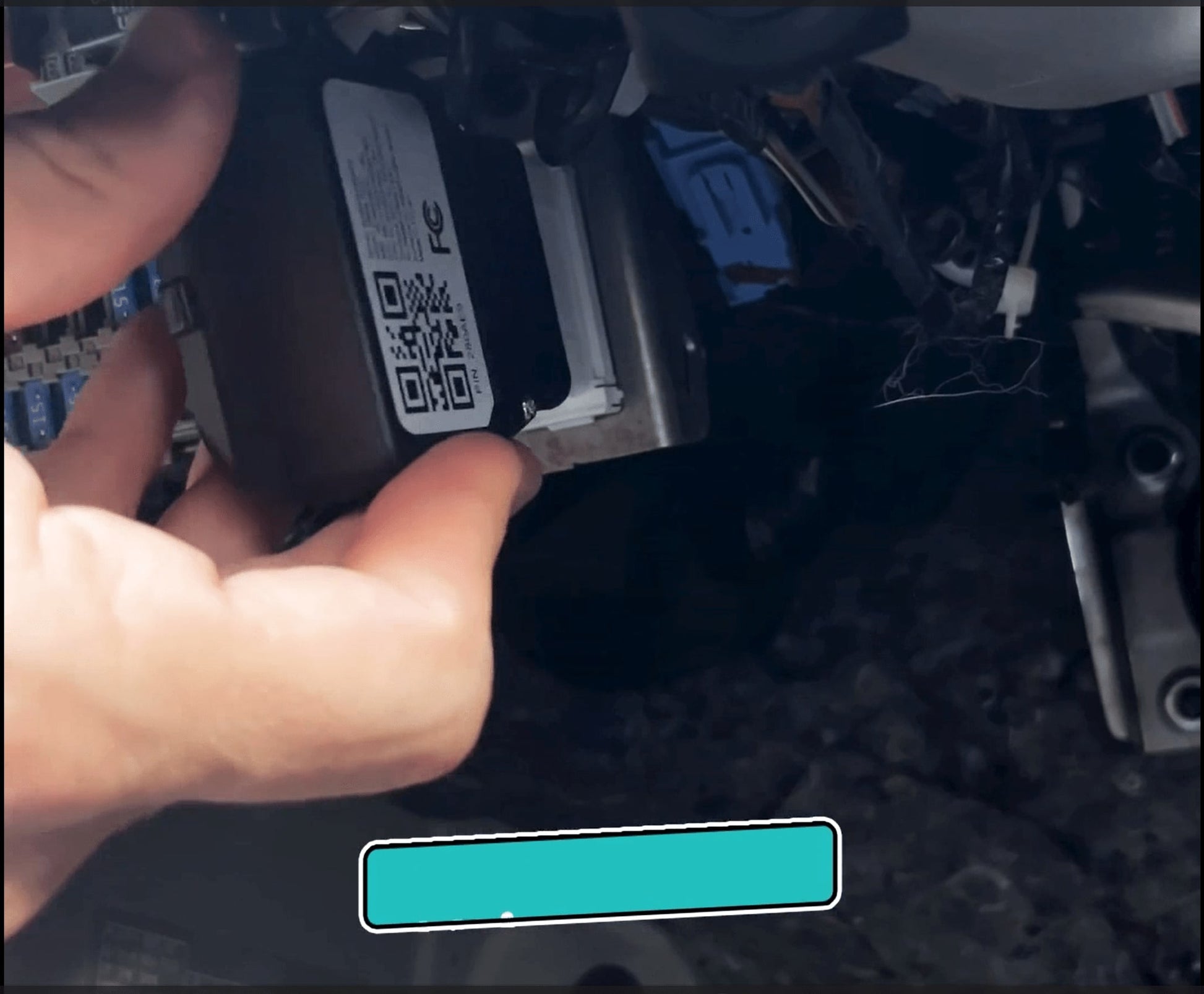 The Kayo GPS tracking device getting plugged into on OBD port.